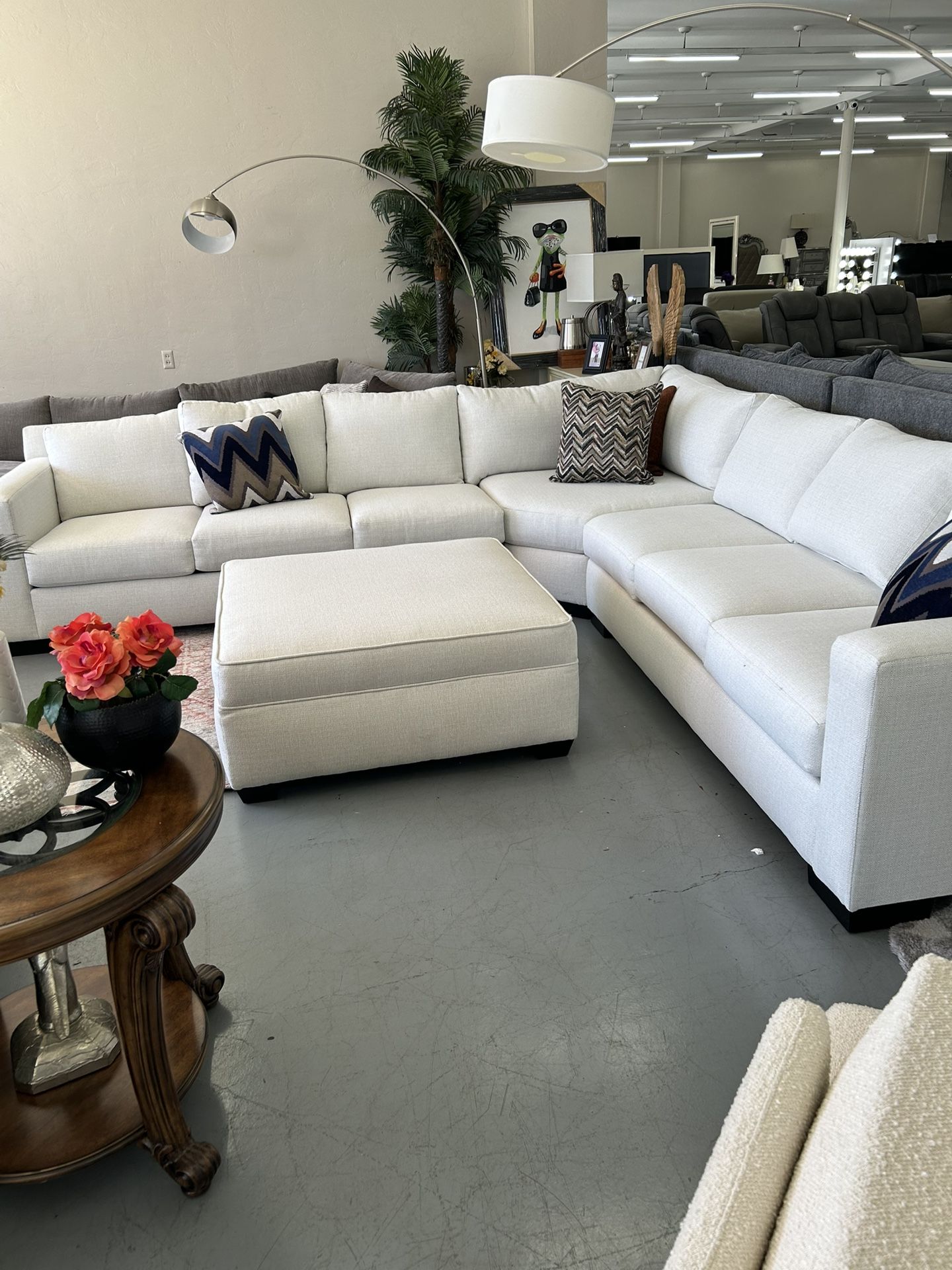 Beautiful Beige S. E. C. T. I. O. N. A. L. with Matching OTTOMAN!!! Same Day Delivery 