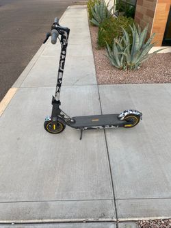 🔥 SEGWAY NINEBOT KICKSCOOTER MAX — $300