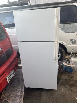 Kenmore 18 Cu Refrigerator