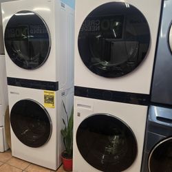 Washer And Dryer Stackable 220volts New 