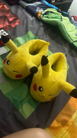 Pikachu Slippers Size 2-3