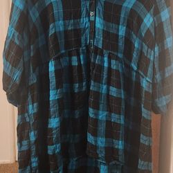 Torrid Top size 2,new With Tags 