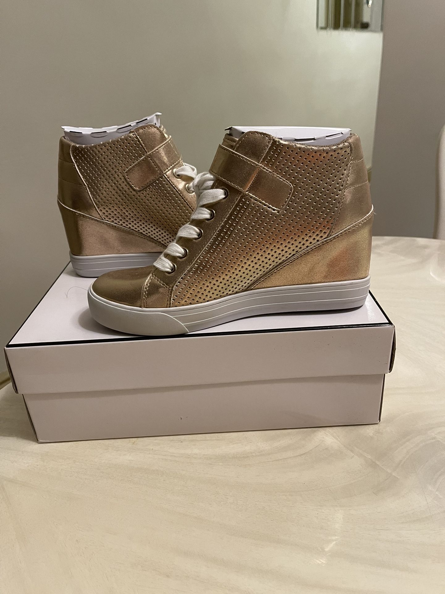 Guess Wedge Sneakers
