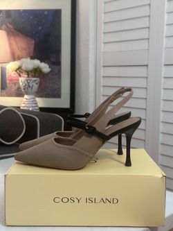 NEW Beige Slingback Heels 7,5