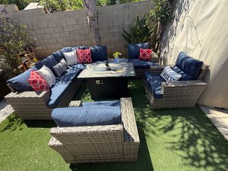 Patio furniture set outdoor new in the box