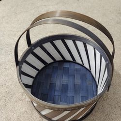 Basket 