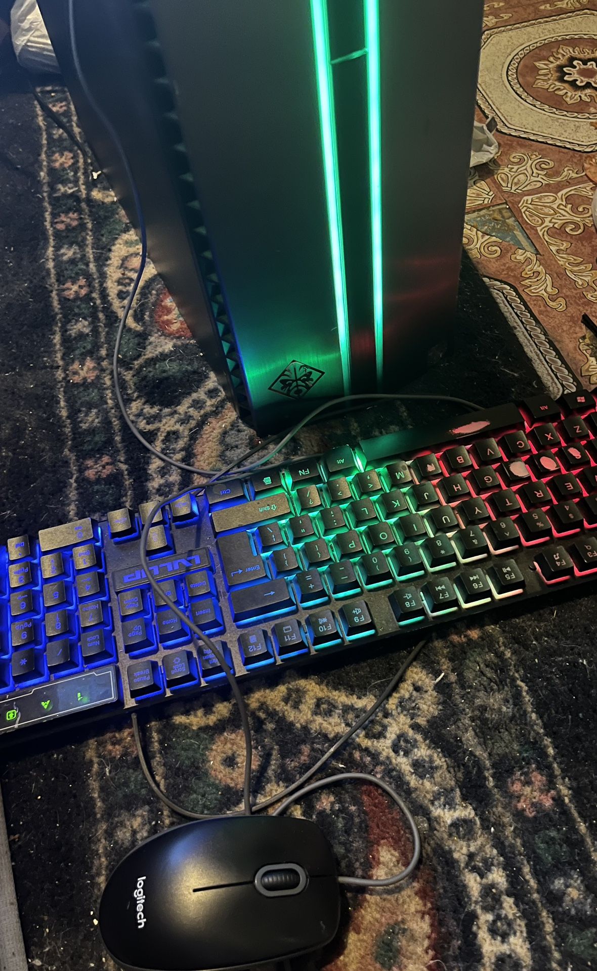 HP Omen 870