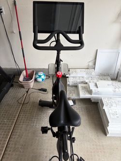 Peloton PLTN- RB1VO $350 OBO
