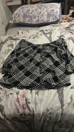 Black and White Plaid off the should top
