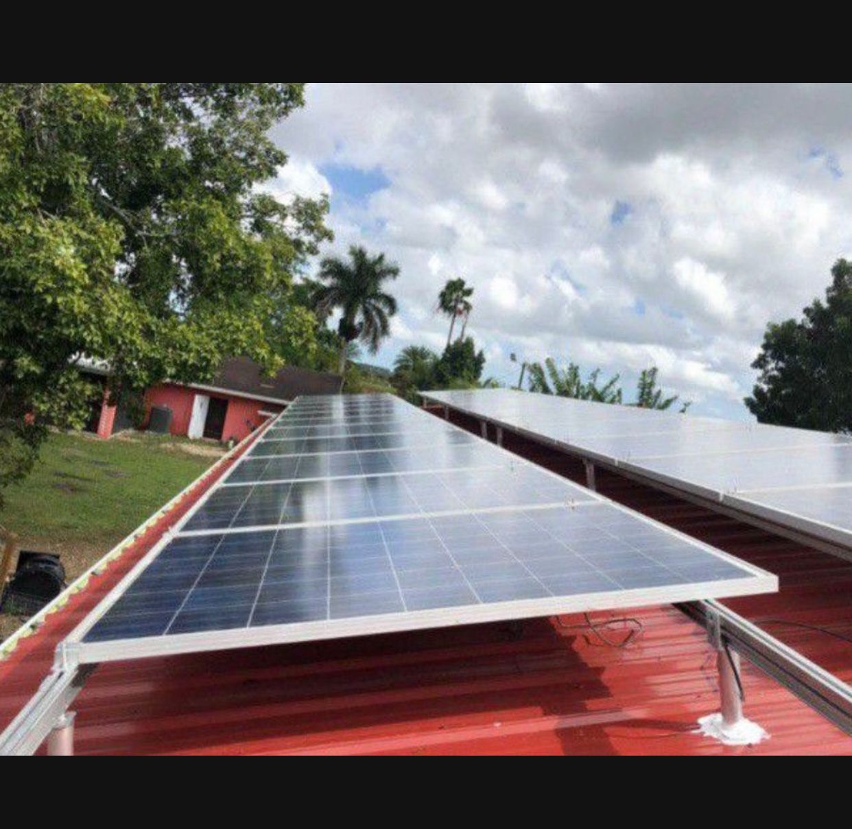 USED SOLAR PANNEL 380Watts. SPECIAL FOR TRÁILERES, FOOD TRUCK, VAN, HOUSE OR CABIN. REFRIGERATOR ALWAYS COLD. Reliable electricity to your hunting cab