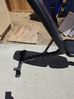 Free reclining workout bench