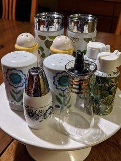 Update!!!Vintage Salt and Pepper Shakers in San Fernando 91340