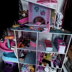 LOL Doll House 