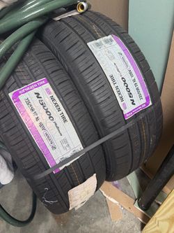 2 NEW Nexen N5000 Platinum Tires 235/55R19 105V XL