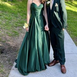 Dark Green Windsor Dress, size 7