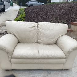 $25 LEATHER LOVESEAT