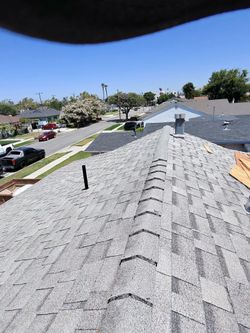 Roofing shingle