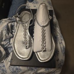 Jacqueline mtl lether size 8.5