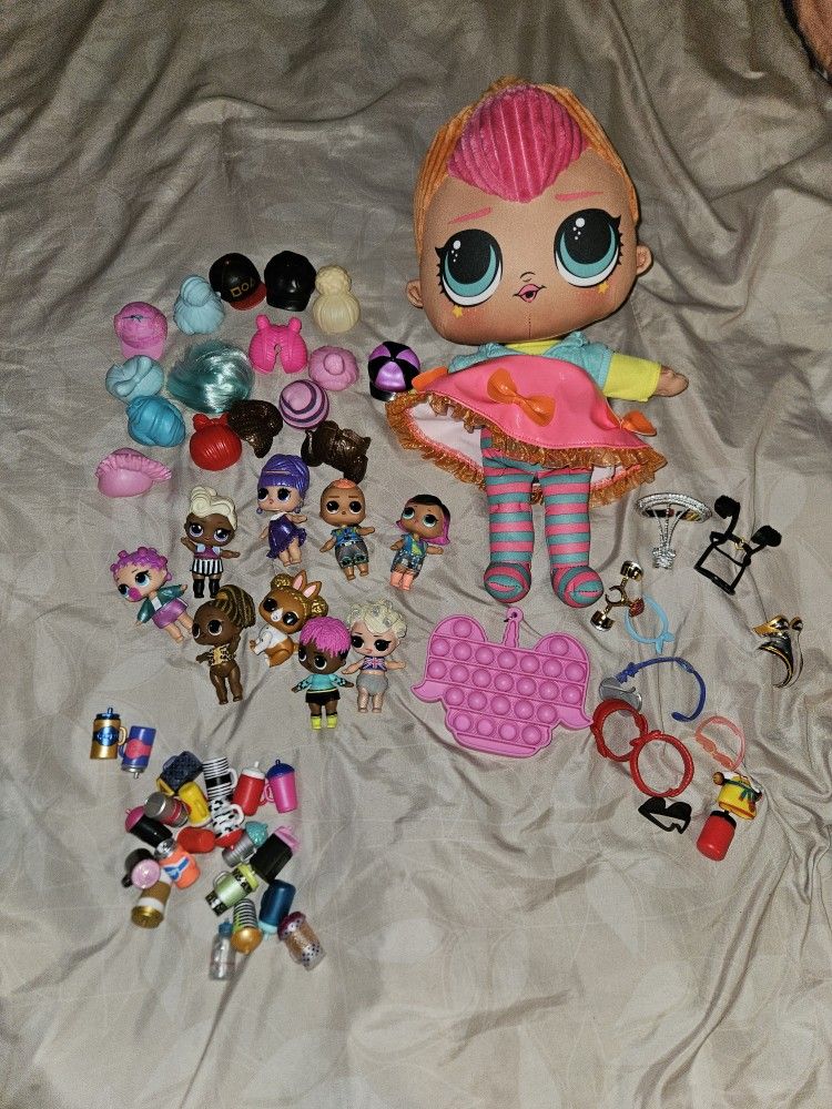 LOL Lot - Stuffed Doll, Pop It, Dolls & Accessories