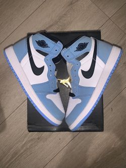 Jordan 1 Retro High OG University Blue Size 12c