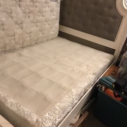Queen Size Bed Frame 