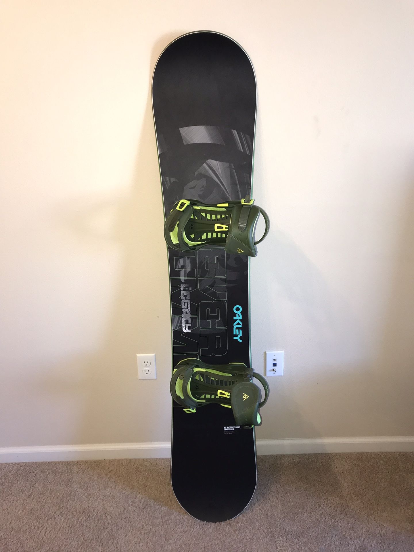 Never summer legacy 163 snowboard with Union bindings