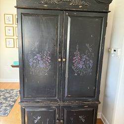 Cabinet/Tv//Armoire