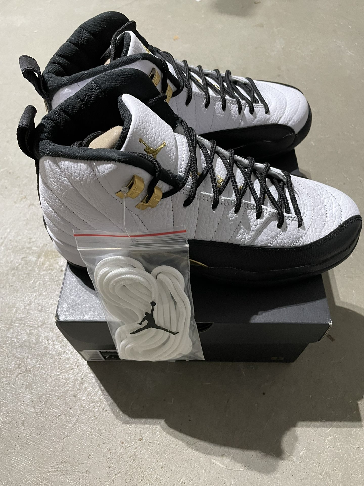 Jordan 12 Royalty