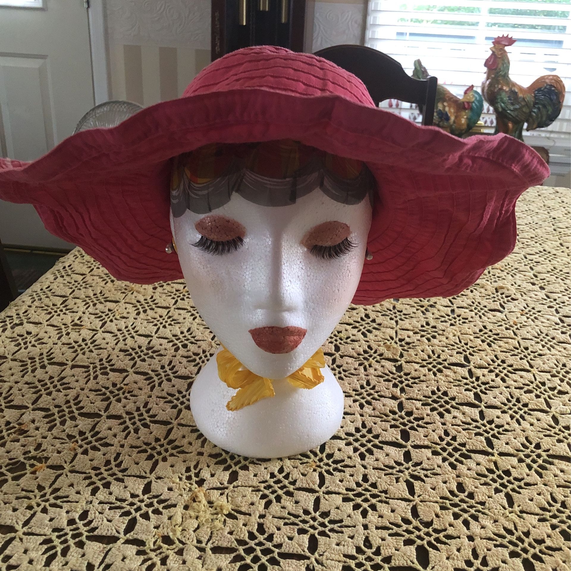 Large Liz Claiborne Pink Sun Hat