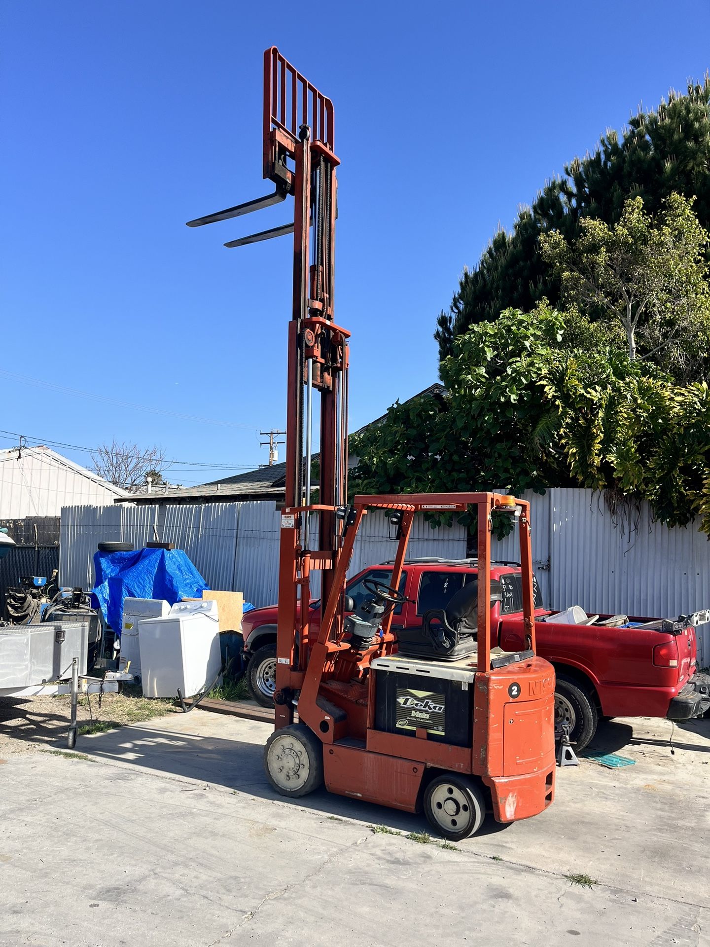 Nissan Forklift Electric P01