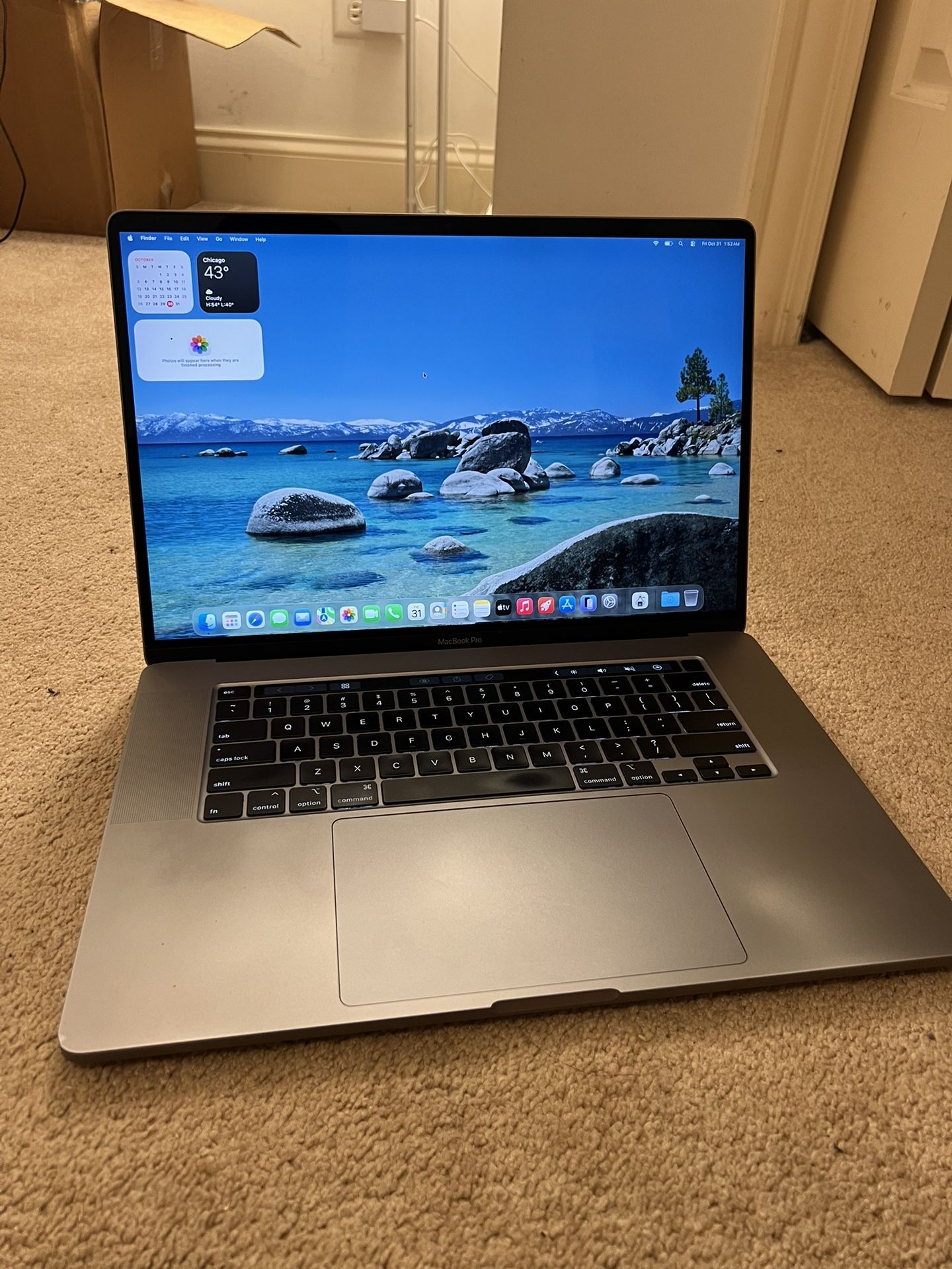 MacBook Pro 15” I9 512gb