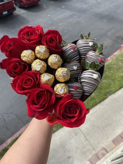 Valentines Chocolate And Flower Box