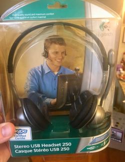 Premium LOGITECH Stereo Headphones