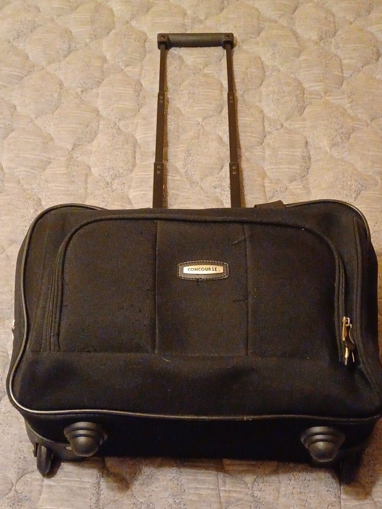 Black Concourse 17" Rolling Tote Suitcase - Chevron