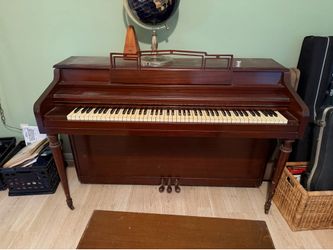 Story & Clark Piano with bench