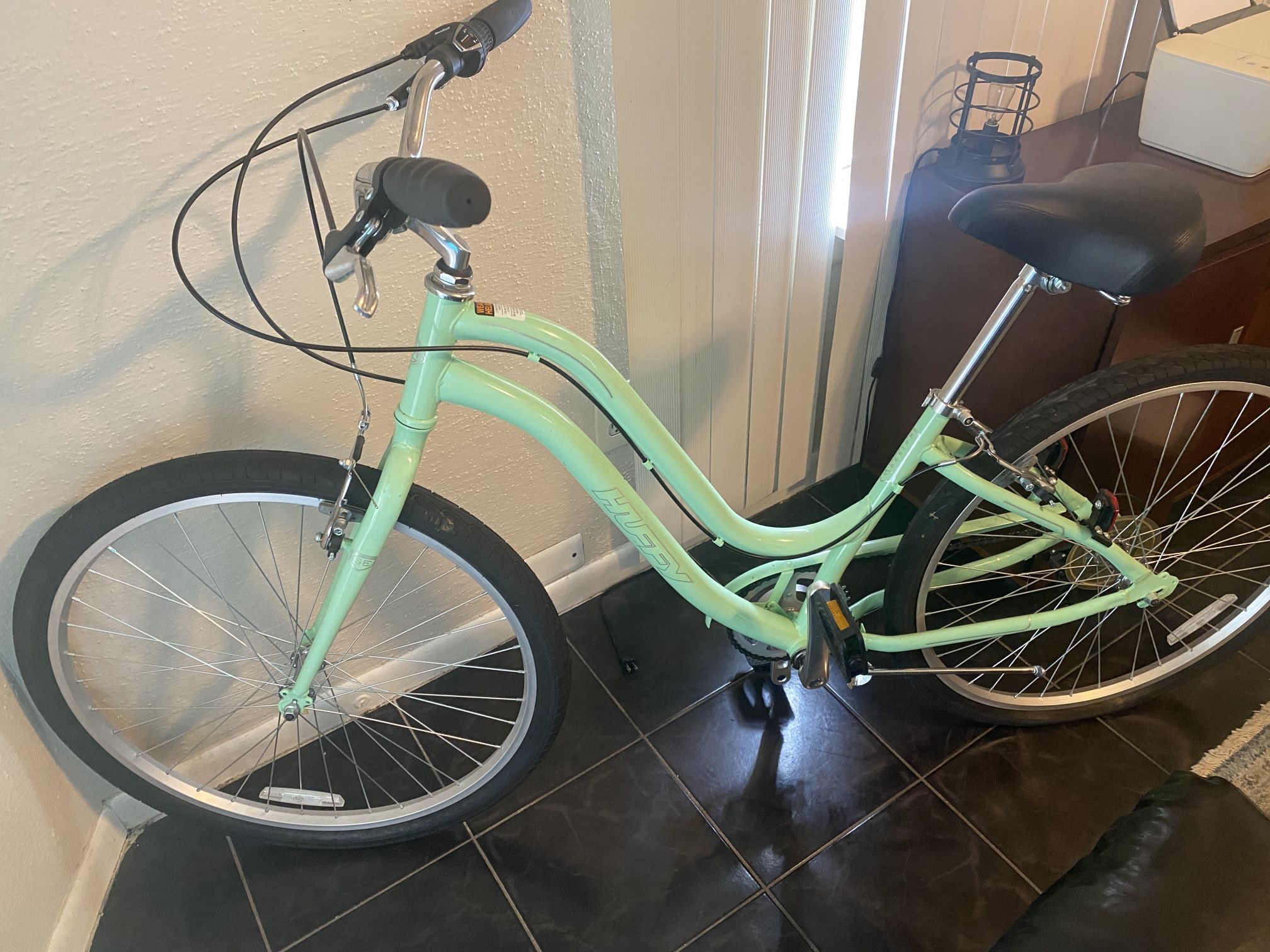 Huffy 27.5 In. Parkside Women’s Comfort Bike- Mint Color