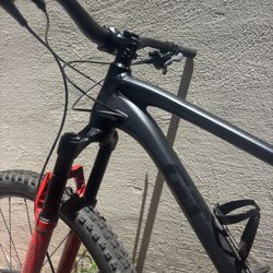 2024 GT Sensor Comp Mountain Bike Size Large