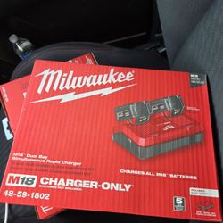Milwaukee  Dual Battery Charger 