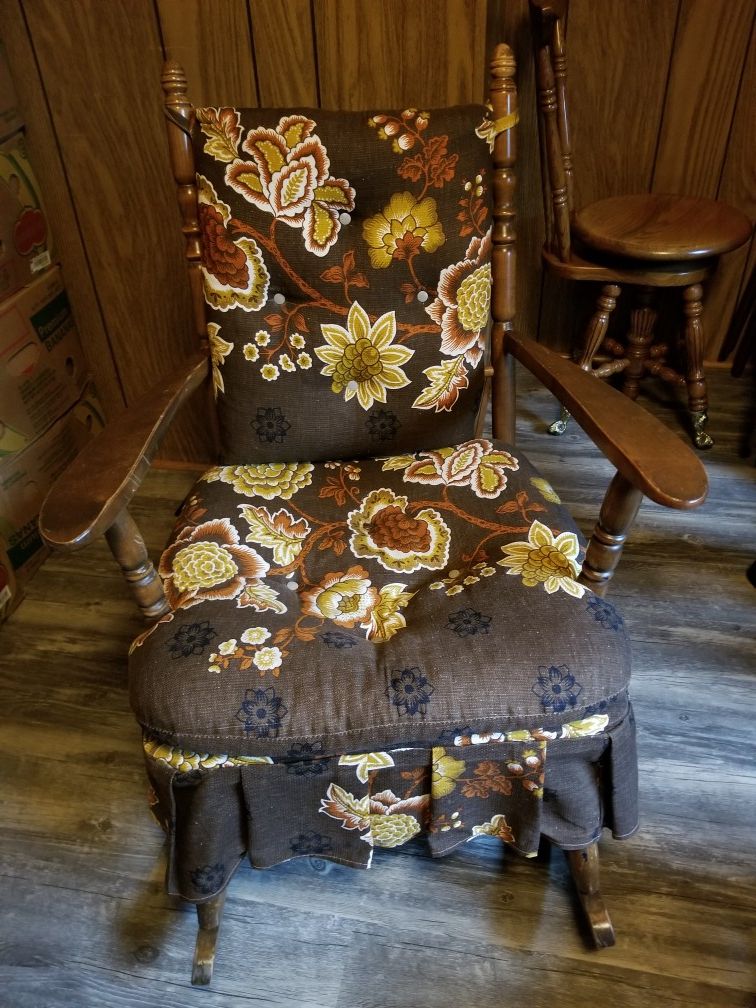 Antiques Fontaine brothers rocking chair
