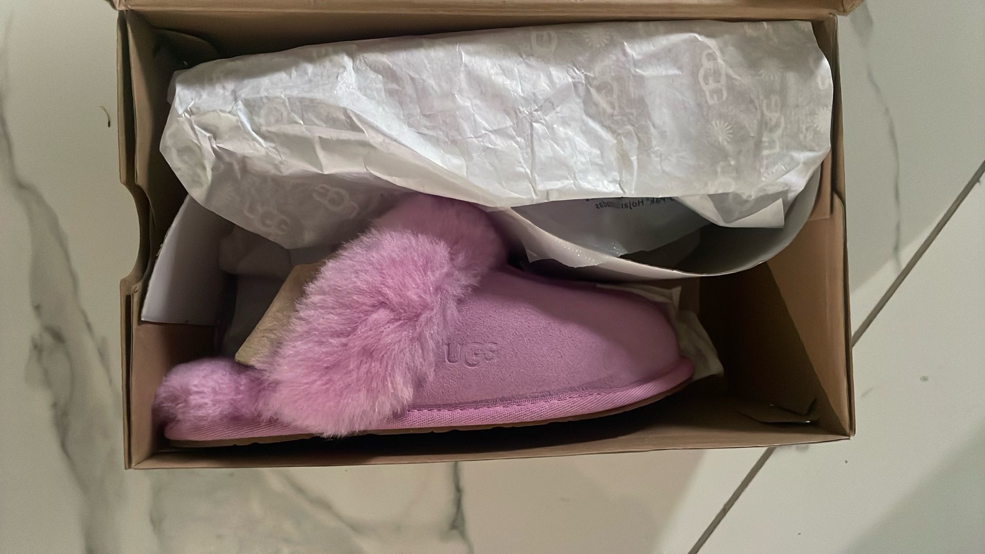 Authentic Uggs Slippers