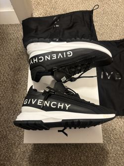 Givenchy Spectre Runner 