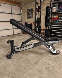 Heavy Duty Adjustable Bench. BRAND NEW. Flat To Incline Bench Press