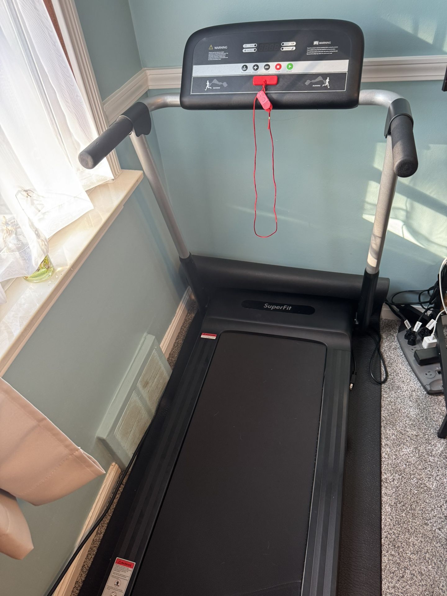 Small Treadmill/walking Pad With Mat