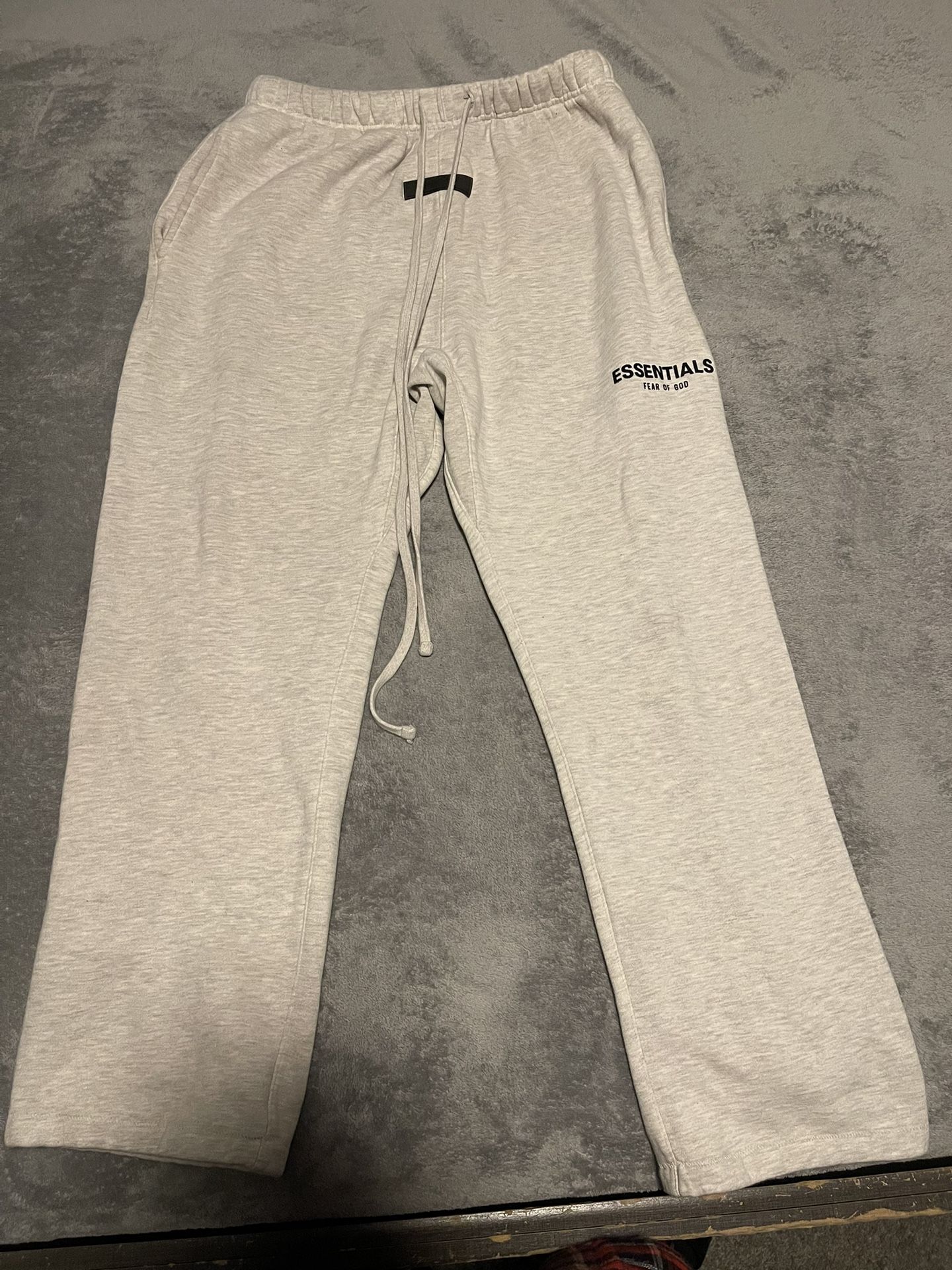 Essential Relaxed Sweatpants Men’s