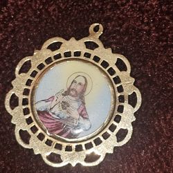 18k Gold Pendant 