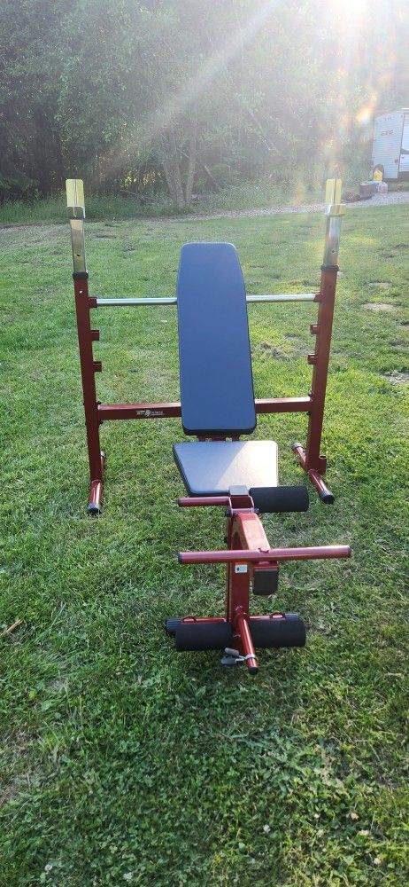 Adjustable Weight Bench