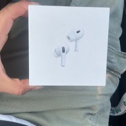 Air Pods (2nd Gen) 