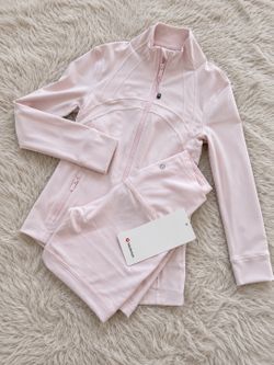 Lululemon pink set Brand new with tags