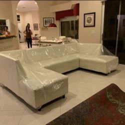 New Sectional Sofa Couch Never Used 