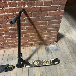 Trick scooters